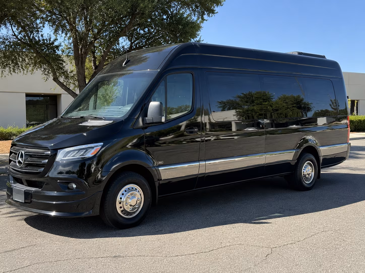 reserve transportation for your next airport transfer 3