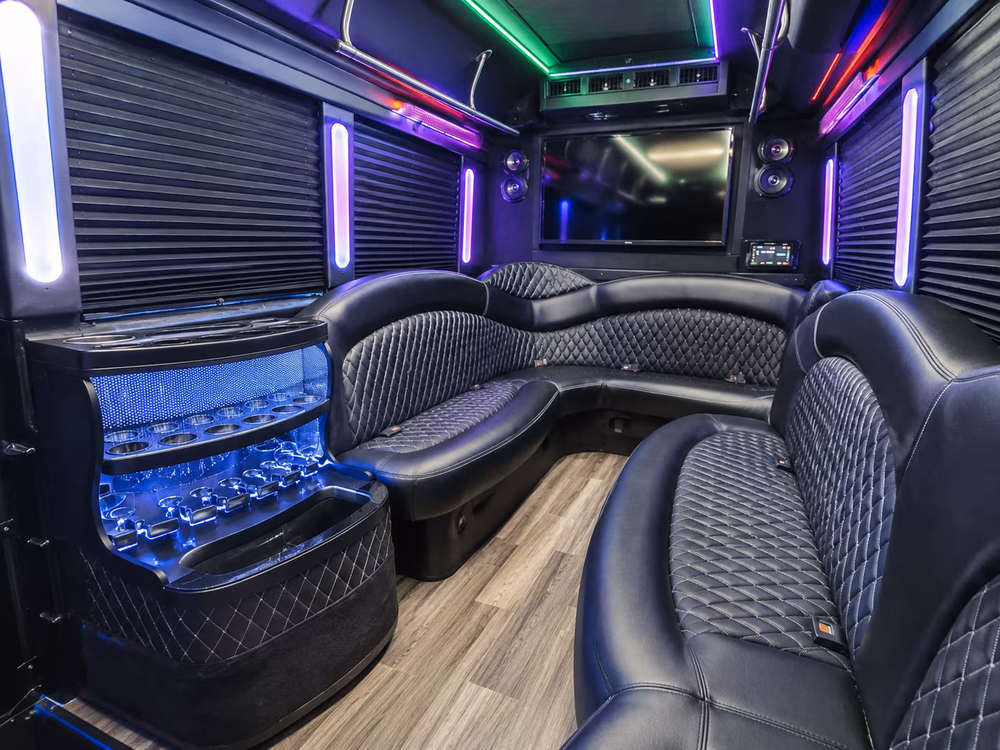school field trip and university shuttle buses in irvine